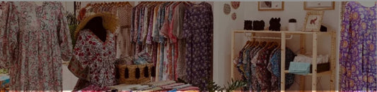 Style Tips for Looking Elegant in Women's Arabic Thobes and Kaftans
