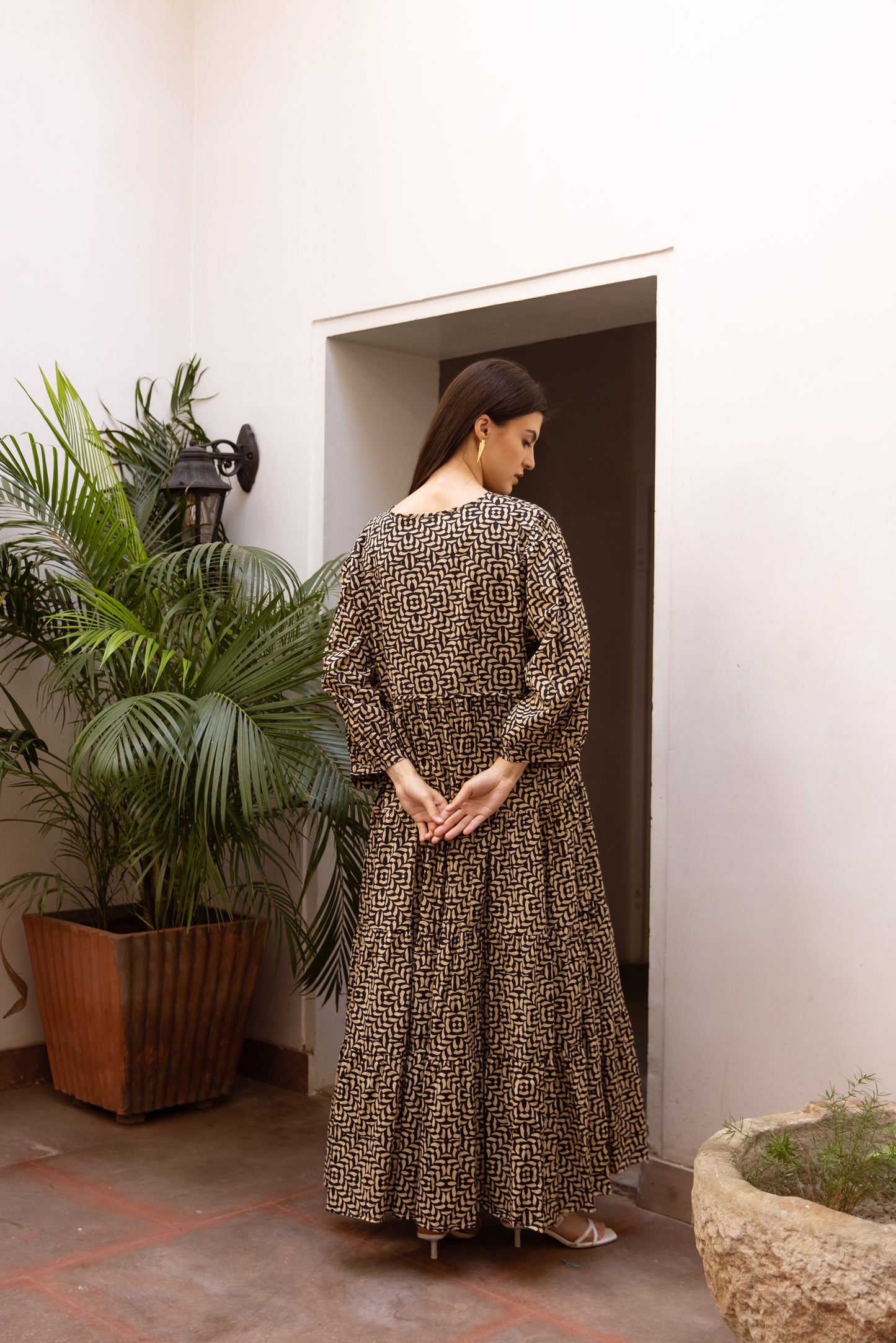 Gulhar Balloon Crown Dress