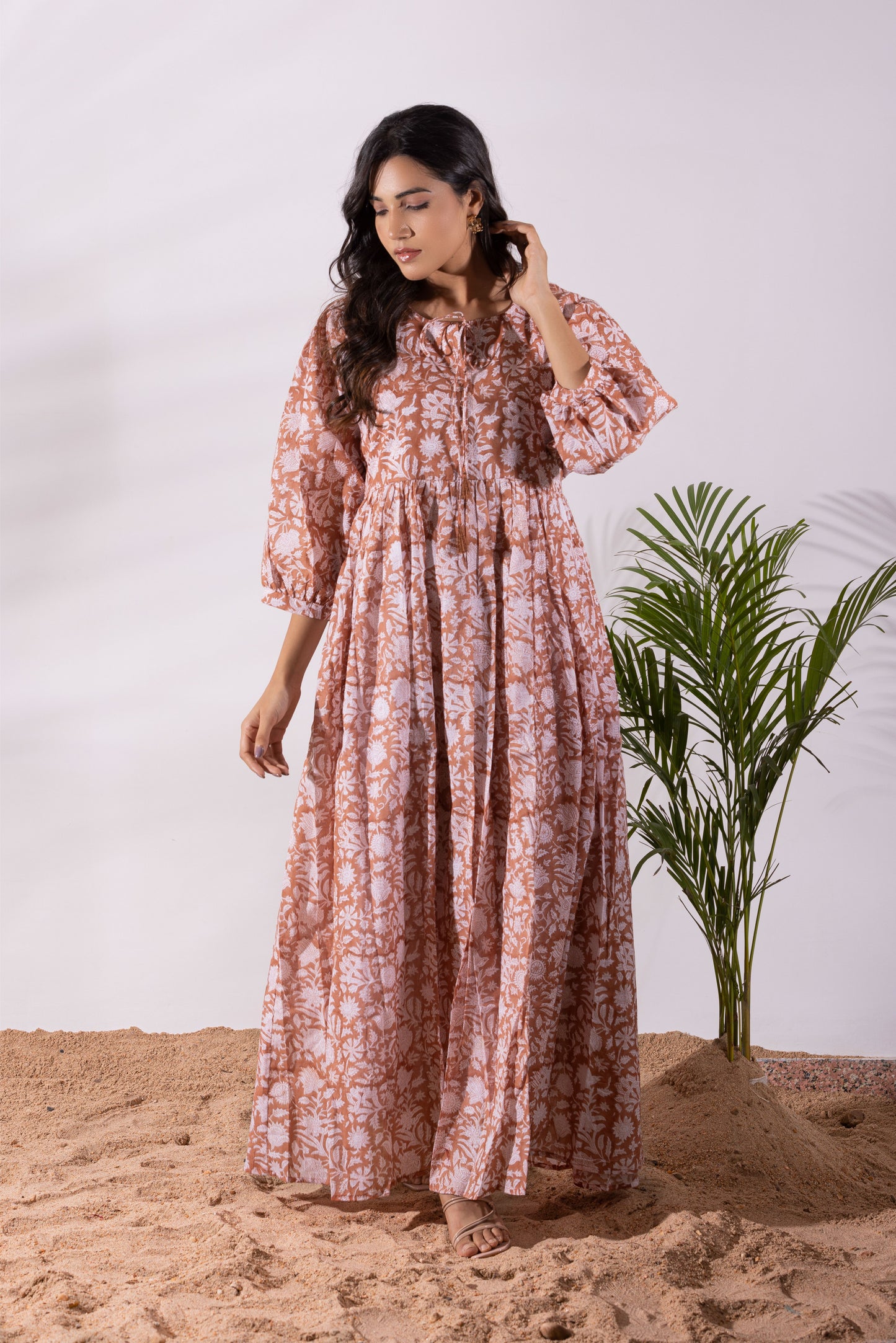 Desert sand Balloon Crown Dress