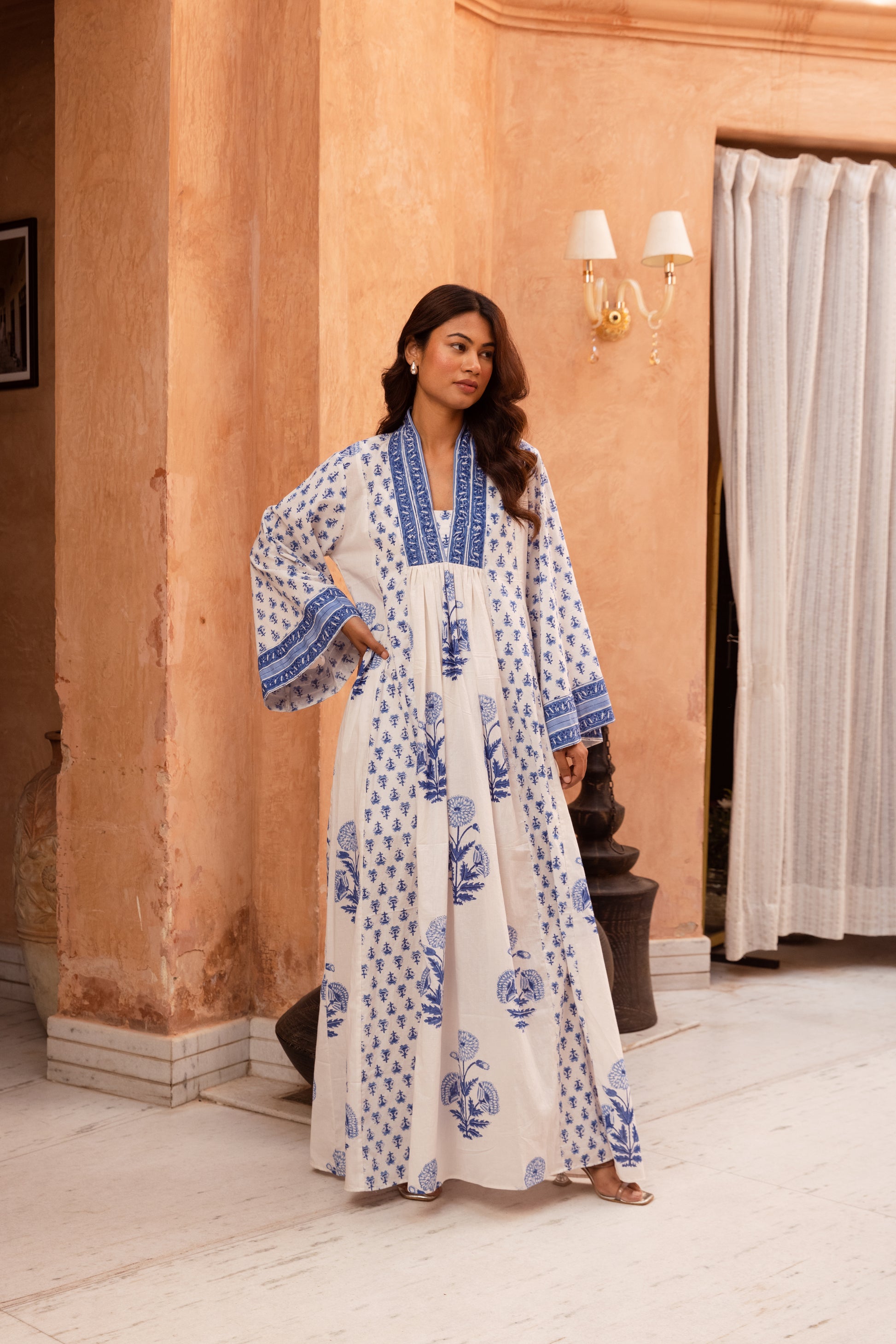 mughal dress designs 1. Mughal Era (16th-17th century): The Anarkali dress originated during the Mughal era, drawing inspiration from the Angrakha, a frock-style garment worn by the Mughal royals. It featured a flared